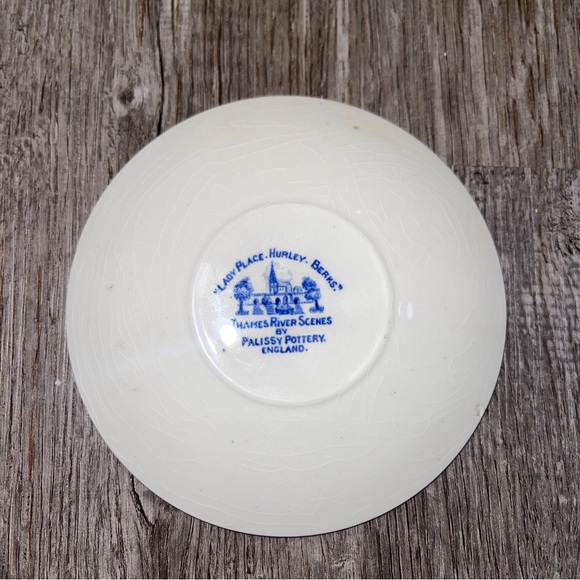 Palissy Pottery Thames River Scenes Demitasse Cup and Saucer Made in England - Picture 4 of 7